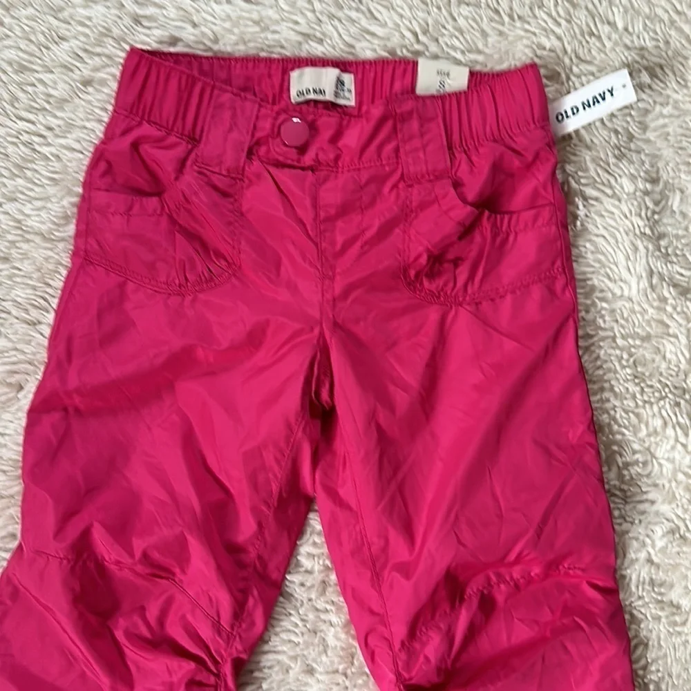 🤗- NWT Old navy girl classic ruse straight pants size 6-7